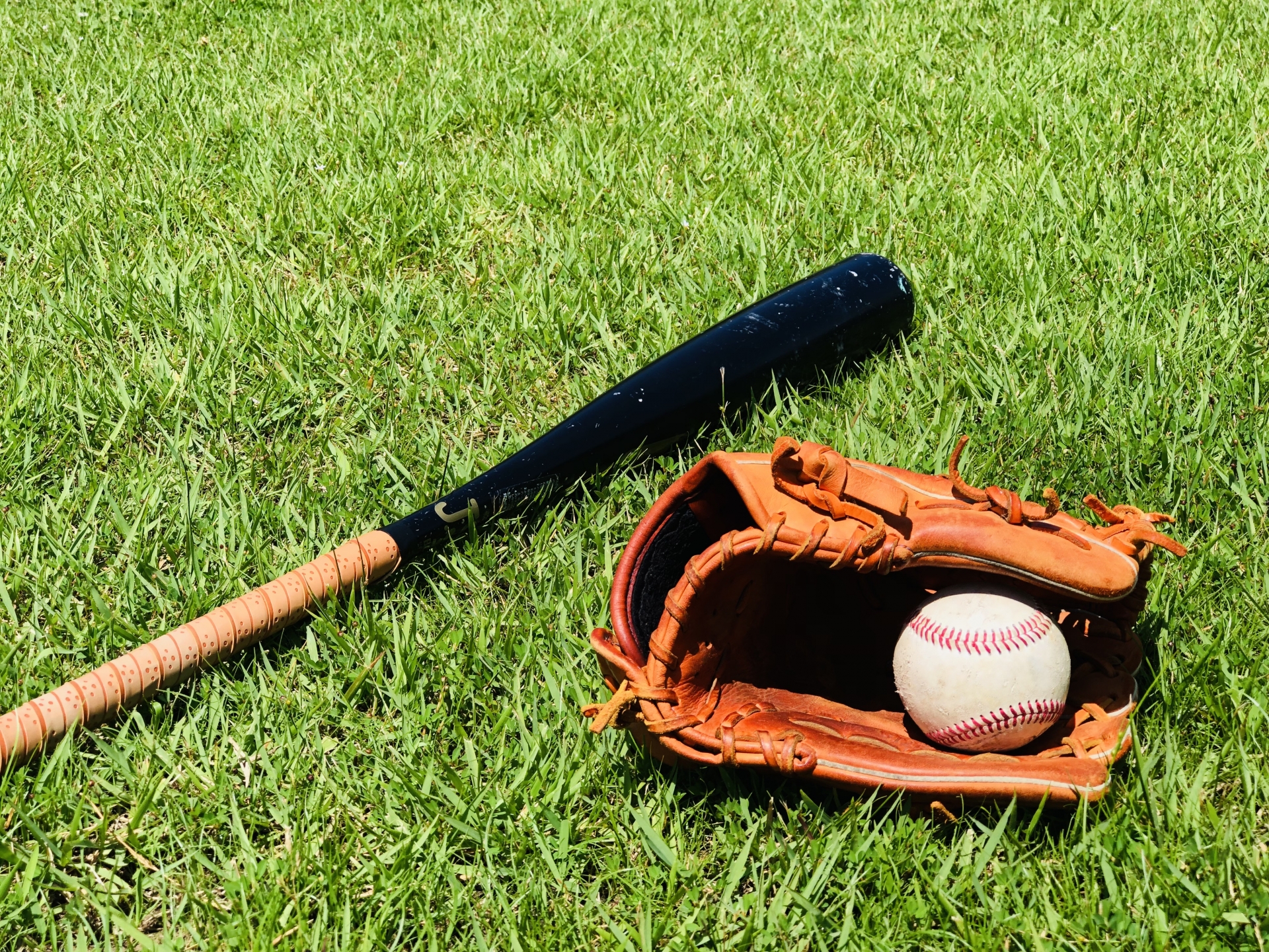 送りバントとは？戦術の意味と成功率を上げるコツ5選｜少年野球から草野球まで